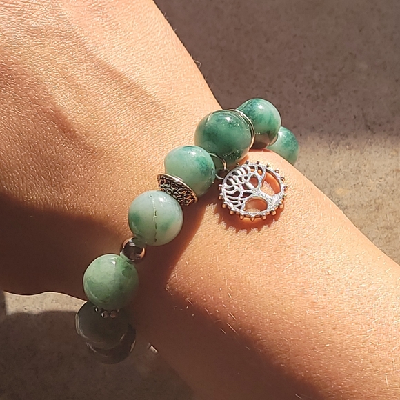 🖤3/$50 Malaysian Jade Stone Bracelet - Picture 3 of 5